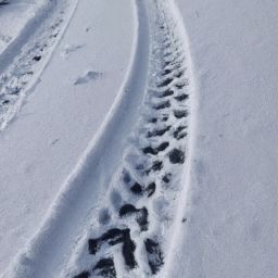 全地形轮胎可以当雪地胎吗？